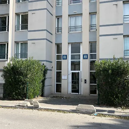Apartment La Taniere Des Papes